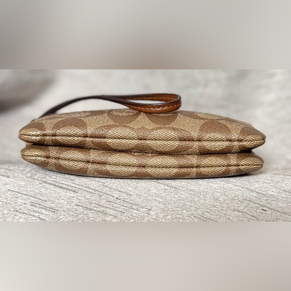 Coach Double Corner Zip Wristlet - Tan & Brown Coated Canvas w/ Hang Tag - 6”x4” - Picture 6 of 14